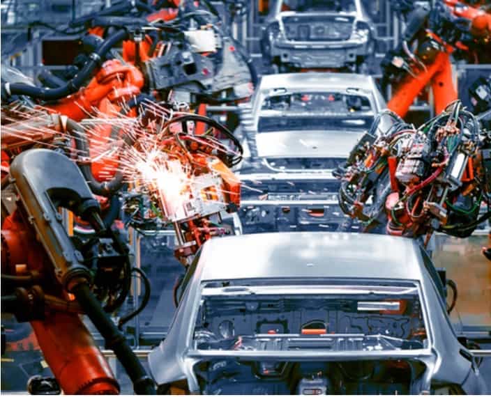 /2021/11/devops-cicd-pipeline-in-action/car_assembly_line.jpg